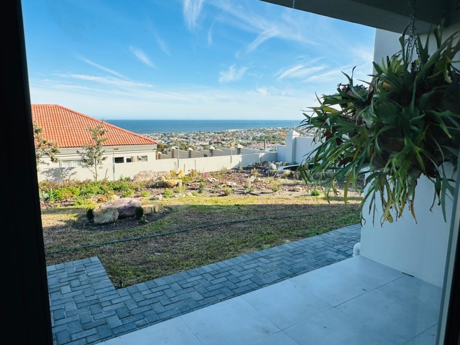 4 Bedroom Property for Sale in Berghof Western Cape